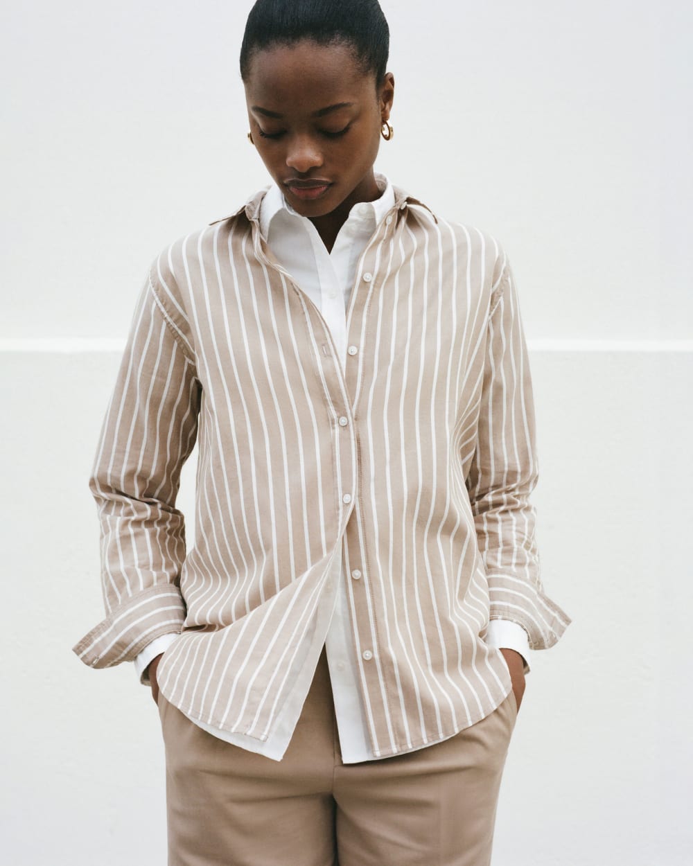 The Must-Have Shirt in Silky Cotton | Cherry Mahogany / White - Image 7