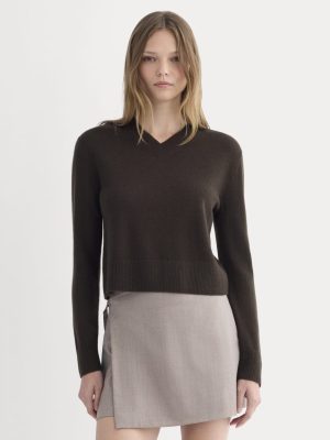 Cashmere Cropped High-V Sweater | Dark Chocolate