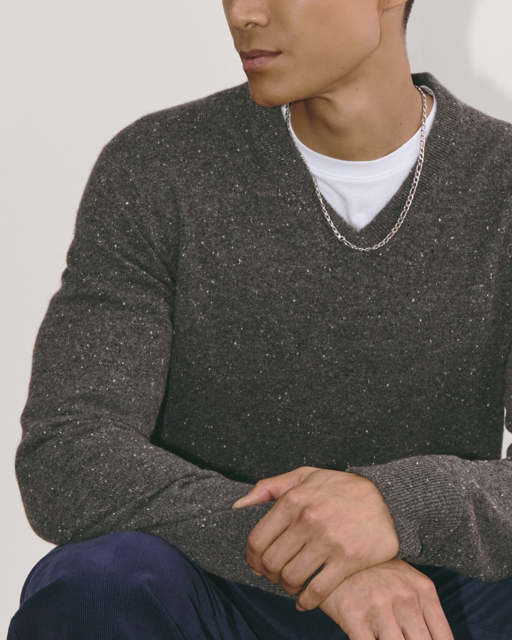The Cashmere V-Neck Sweater | Grey Donegal - Image 4