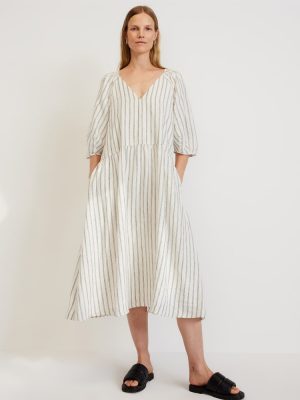The Linen Oversized Puff-Sleeve Dress | Black / Canvas Tan