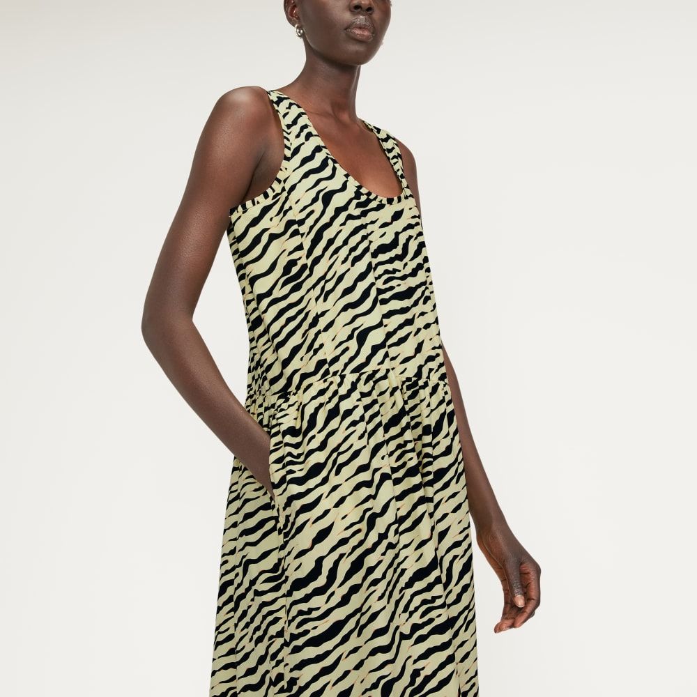 The Poplin Summer Dress | Pale Yellow Tiger Stripe - Image 4