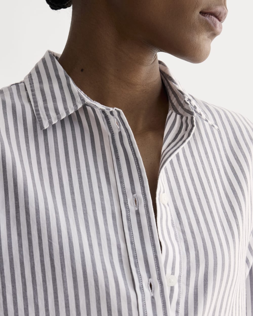 The Must-Have Shirt in Silky Cotton | Periscope / Bone - Image 4