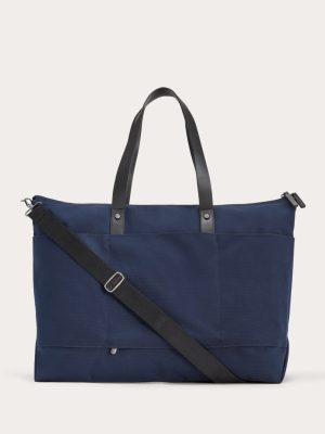 The Canvas Weekender | Navy