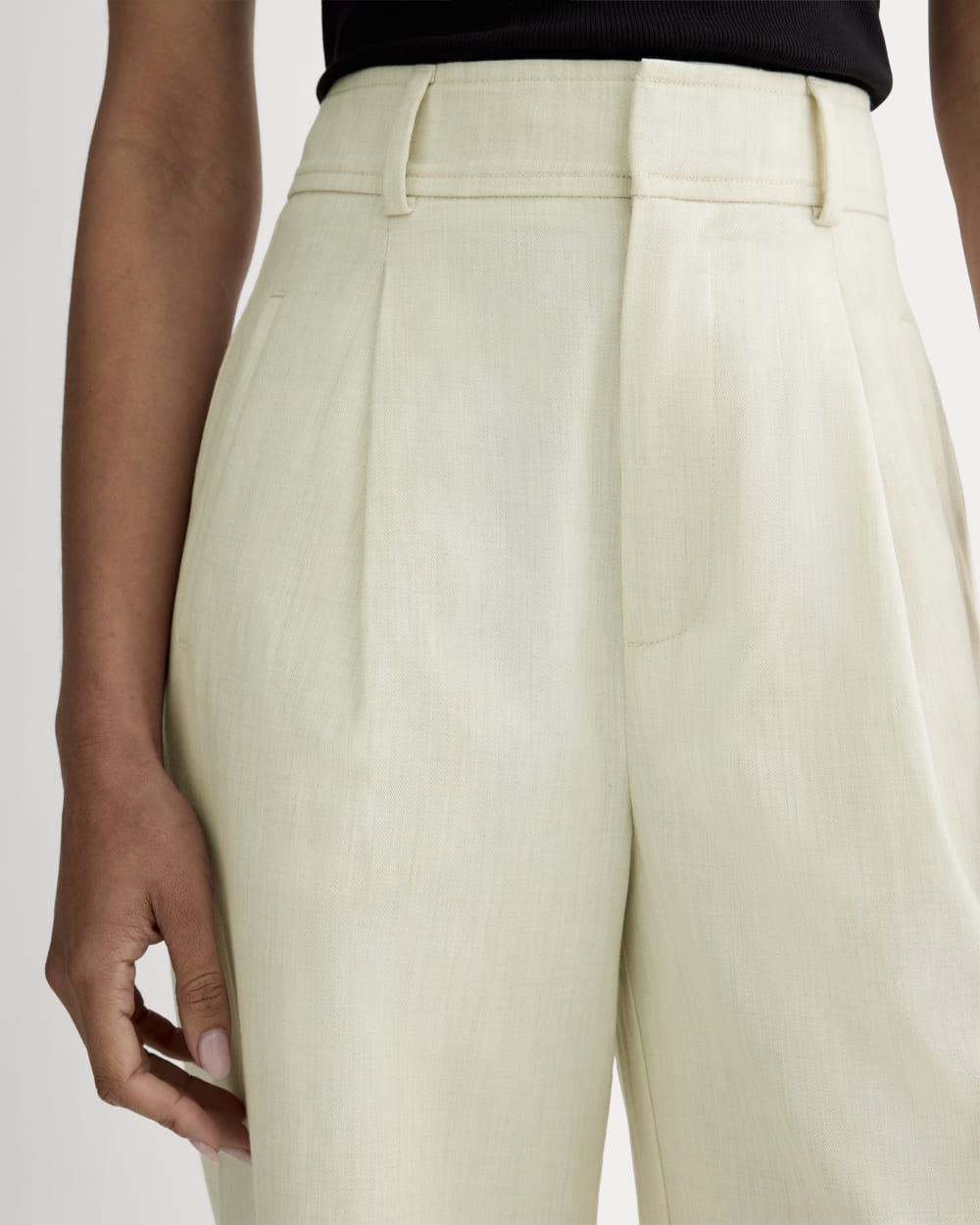 The Draper Pleated Pant in Buttersmooth | Heathered Oat | 32 Inseam - Image 4