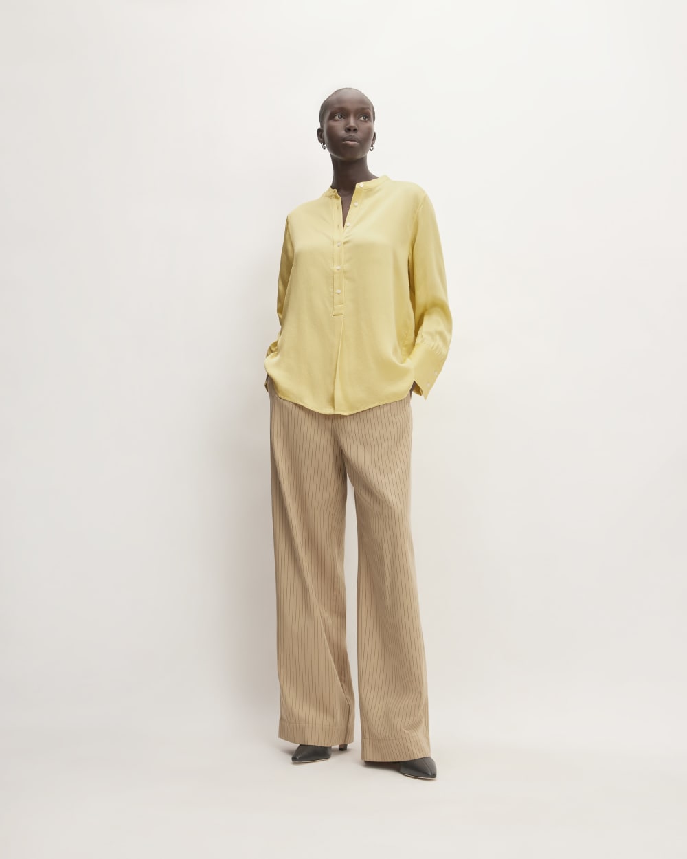 The Hammered Satin Popover Shirt | Raffia - Image 3