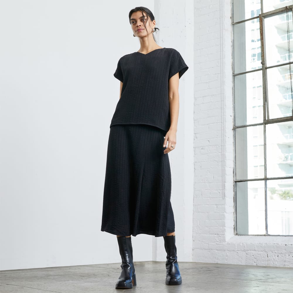 The City Stripe V-Neck Top | Black - Image 6