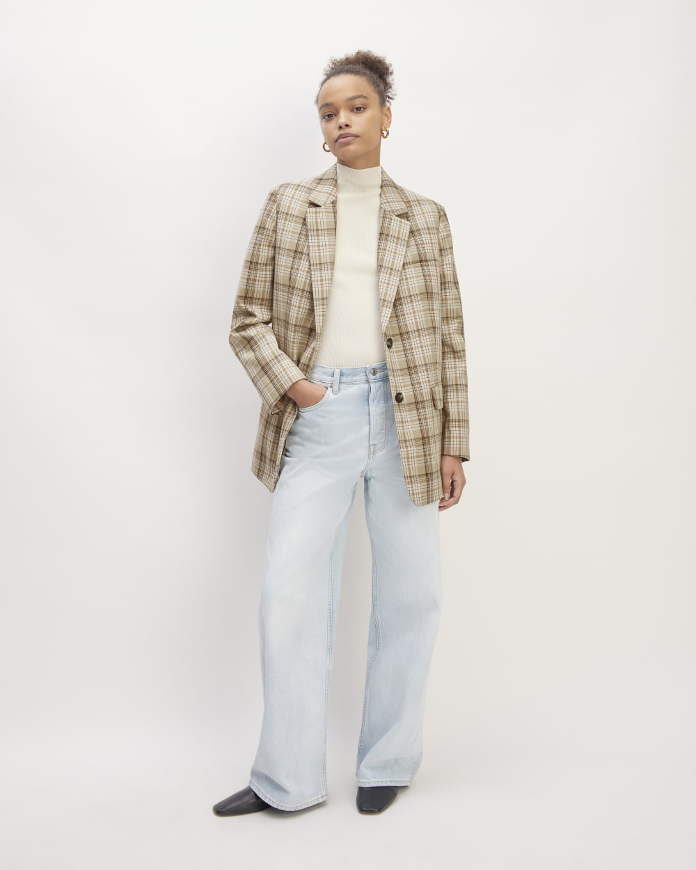 The Oversized Blazer in Buttersmooth | Pale Khaki Plaid - Image 3