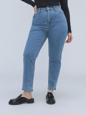 The Cheeky Hourglass Jean | Stone-Washed Sky | 28.5 Inseam
