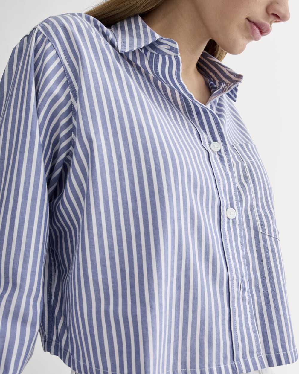 The Way-Short Shirt in Silky Cotton | Bone / Mazarine Blue - Image 4
