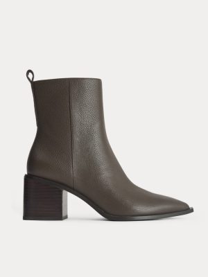 Studio Block Heel Boot | Brown