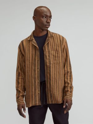 The Relaxed Linen Long-Sleeve Shirt | Toasted Coconut / Black