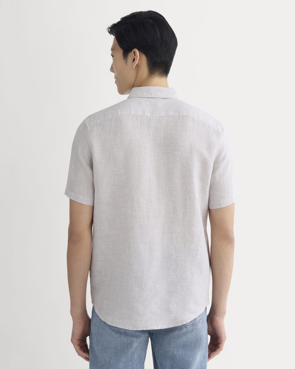 The Classic Short-Sleeve Shirt in Linen | Stone / White - Image 5