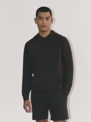 The Off-Duty Tech Hoodie | Black
