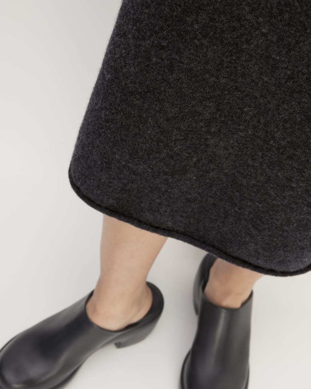 The Cozy-Stretch Skirt | Charcoal - Image 4