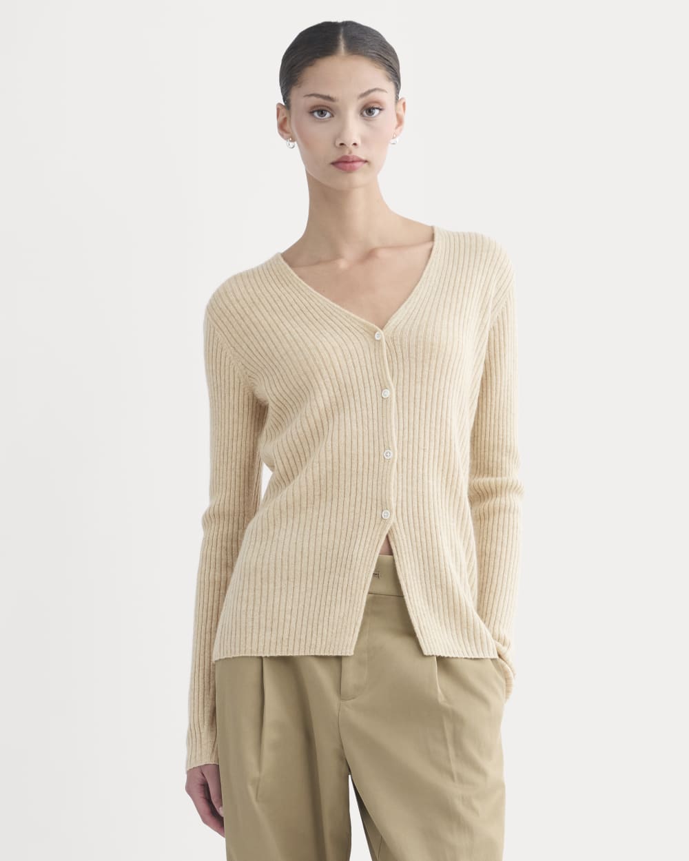 Cashmere Ribbed V-Neck Cardigan | Heather Light Camel