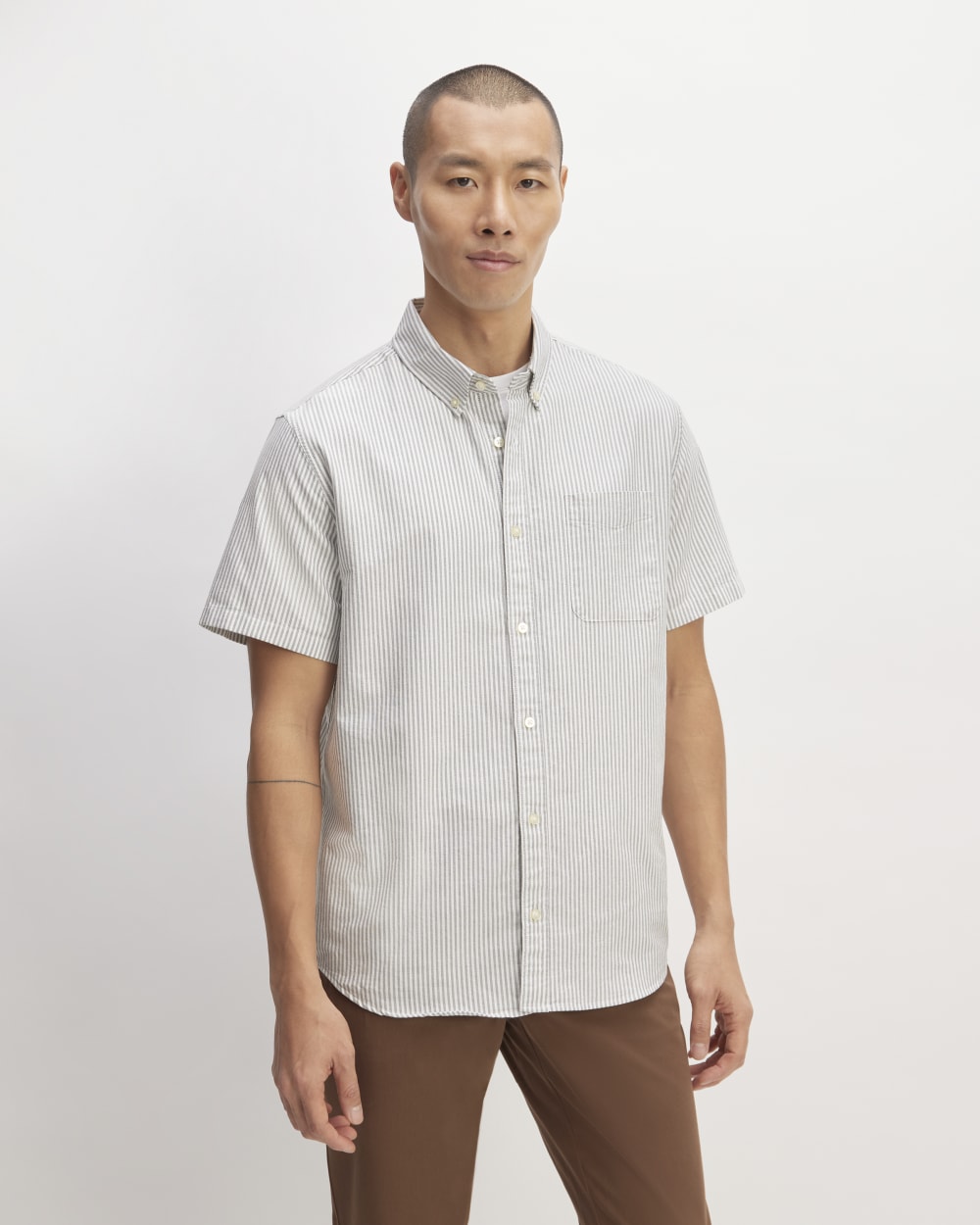 The Organic Short Sleeve Oxford Shirt | Charcoal / White