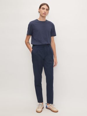 The Pleated Air Chino | Deep Navy