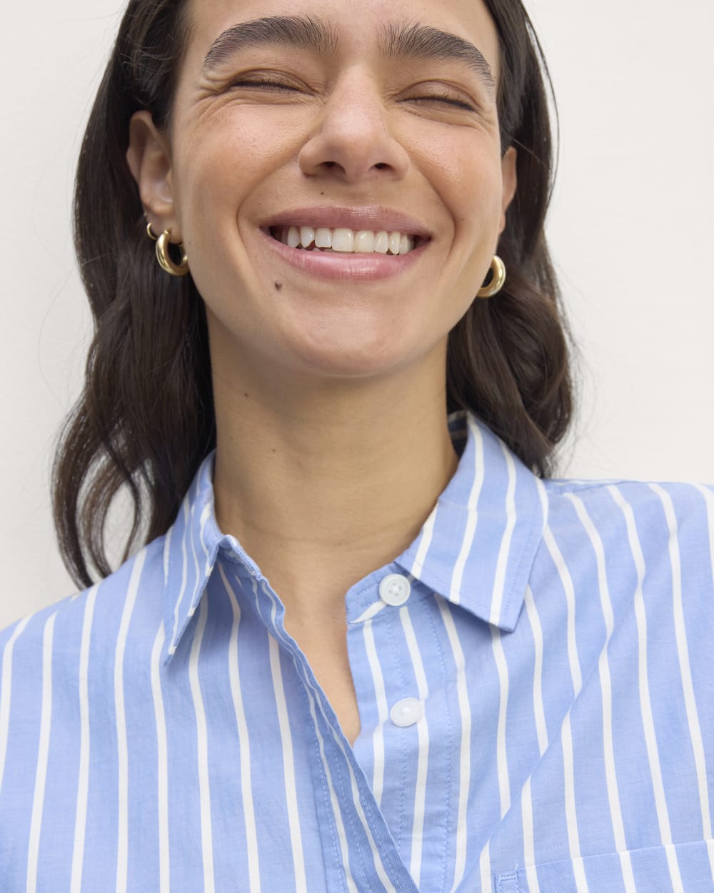 The Way-Short Shirt in Silky Cotton | Mariner Blue / White - Image 3